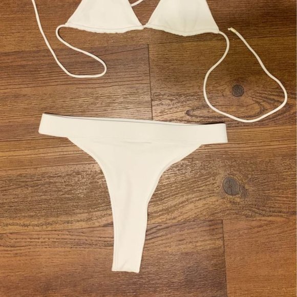 Salty White Bikini - Picture 4 of 4